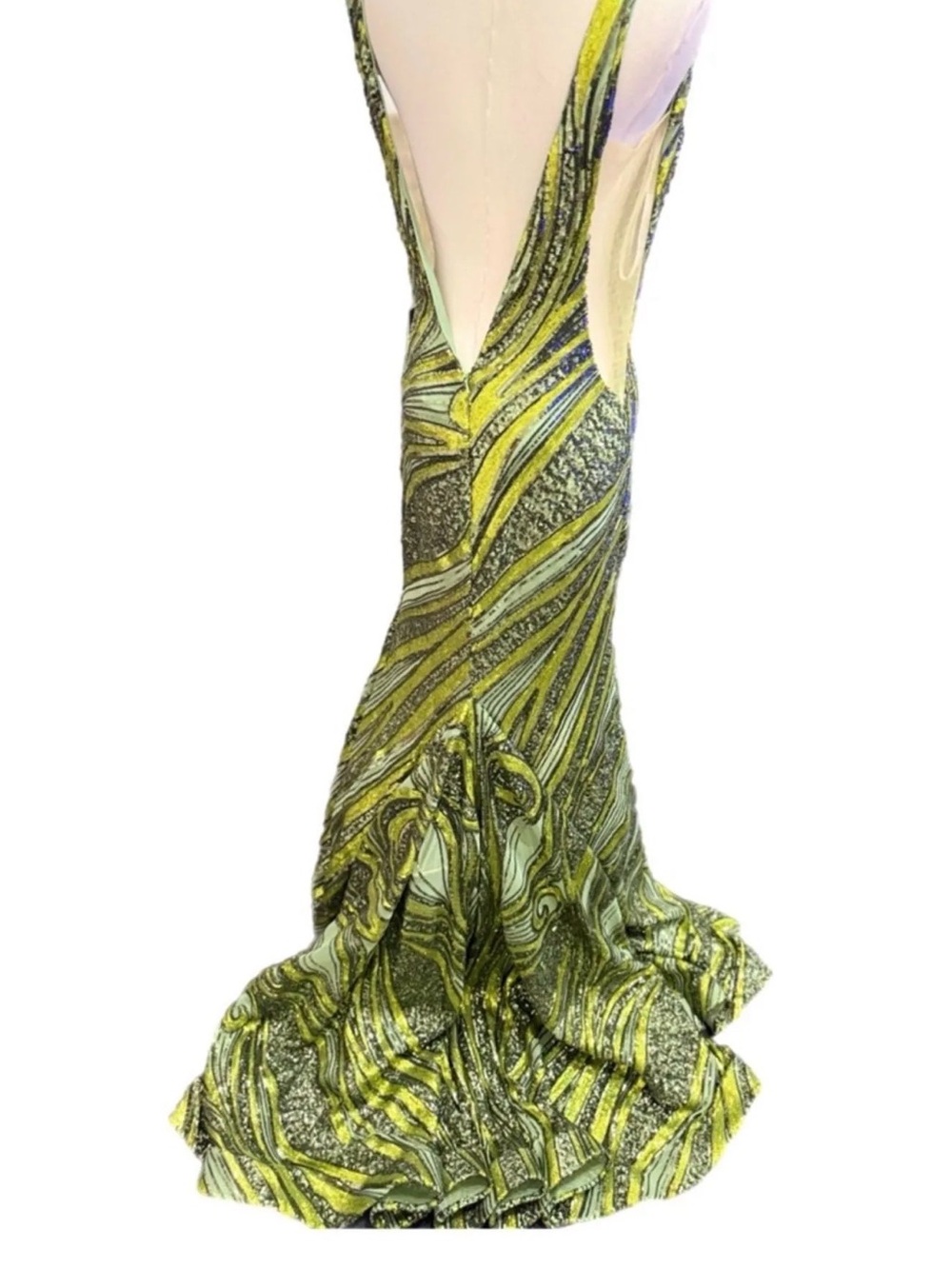 NWT Very Rare Jovani Olive/Lime Green Sequin Deep V-Neck Mermaid Gown Size 14 - Picture 7 of 11